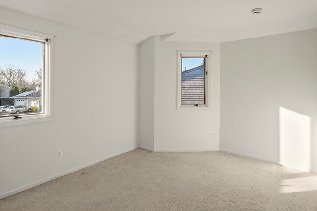 Building Photo - 770 Trenton Ave