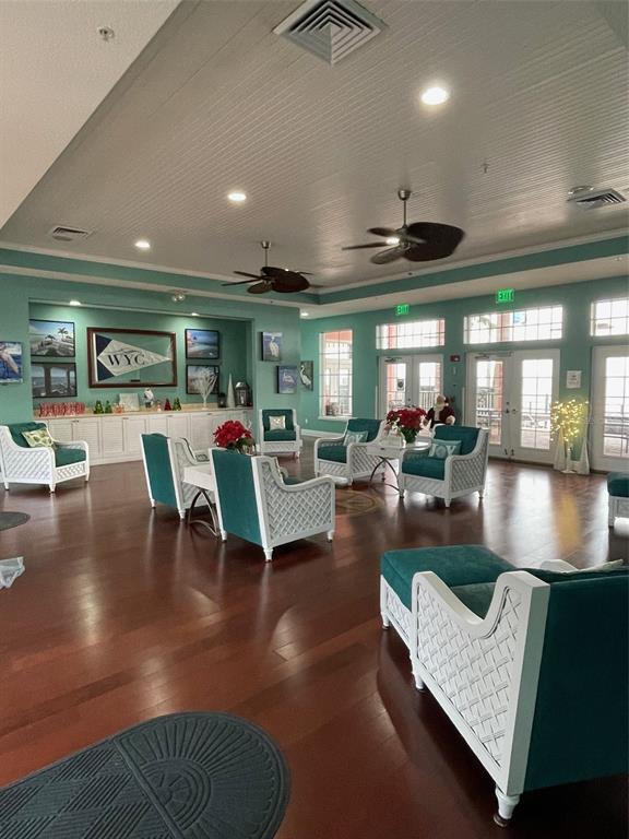 Building Photo - 213 Sea Horse Dr SE