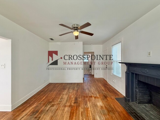 Building Photo - Tour Today! 2 Bedroom 1 Bathroom Upstairs Unit!