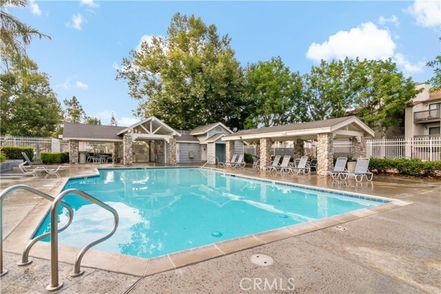 Building Photo - 2858 Laureltree Dr