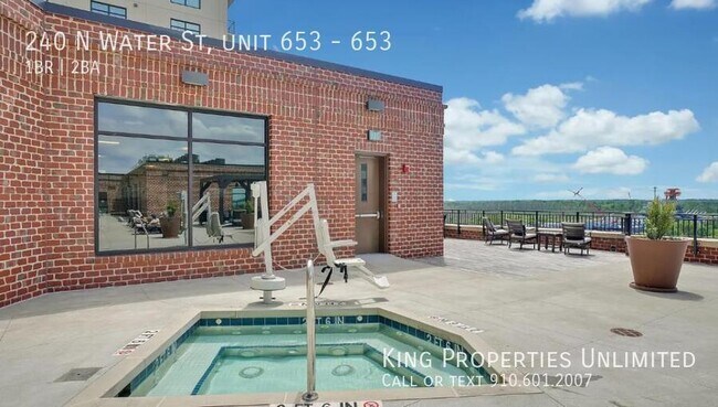 Building Photo - 240 N Water St
