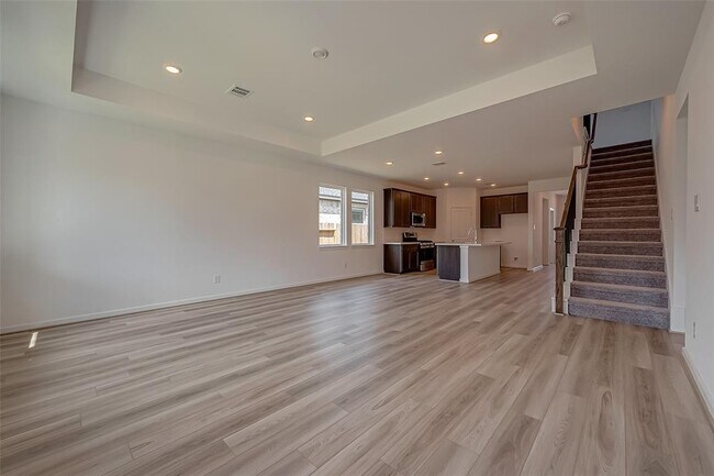 Building Photo - 21807 White Stone Creek Dr