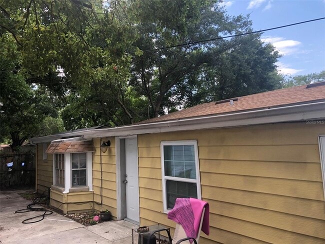 Building Photo - 2107 E Crawford St