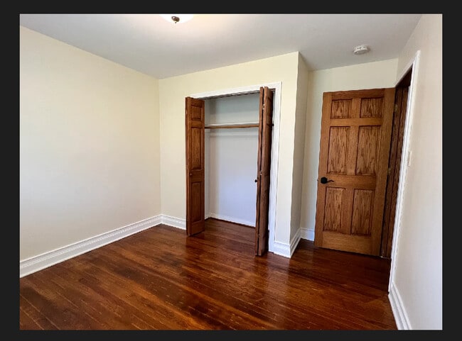 Building Photo - 8431 W 135th St