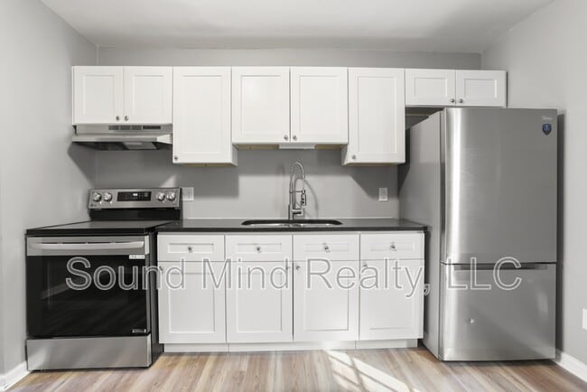 Building Photo - 111 Fox Den Ct