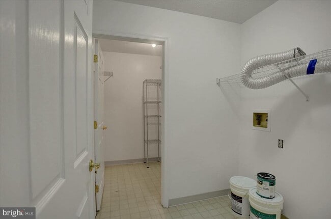 Building Photo - 2314 Majestic Ct