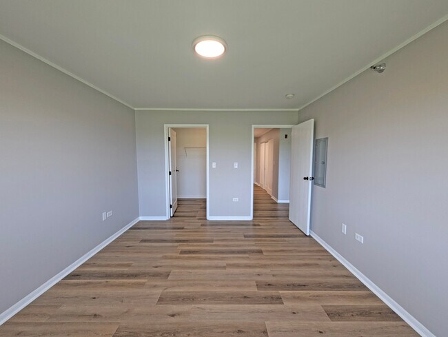 Building Photo - 3370 W Brooke Ave