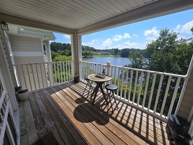 Building Photo - NEW LISTING!!!!!