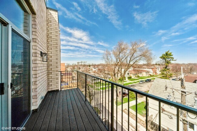 Building Photo - 7340 W Irving Park Rd
