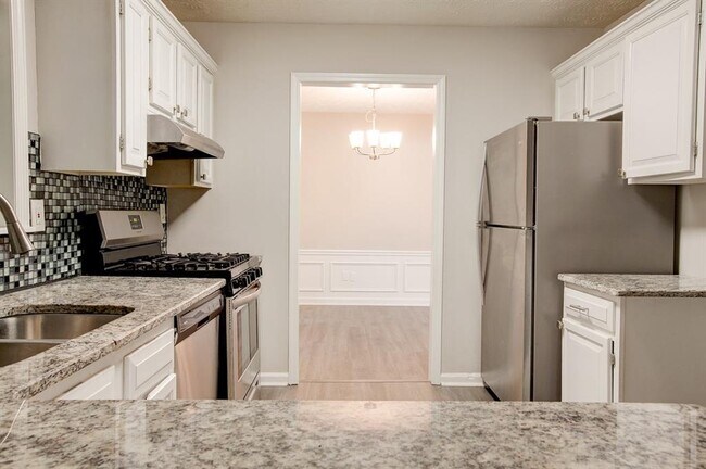 Building Photo - 4940 Tanners Spring Dr