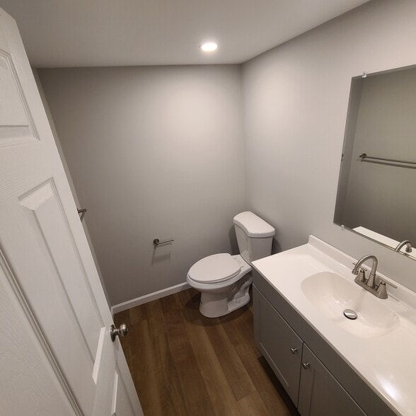 Building Photo - 1331 Narragansett St