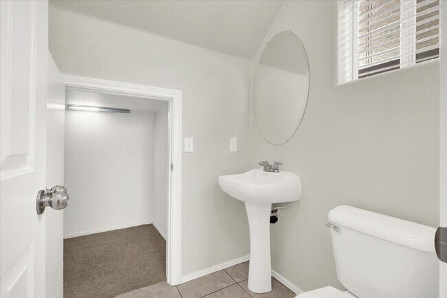 Building Photo - 6909 Graceful Cloud Ave