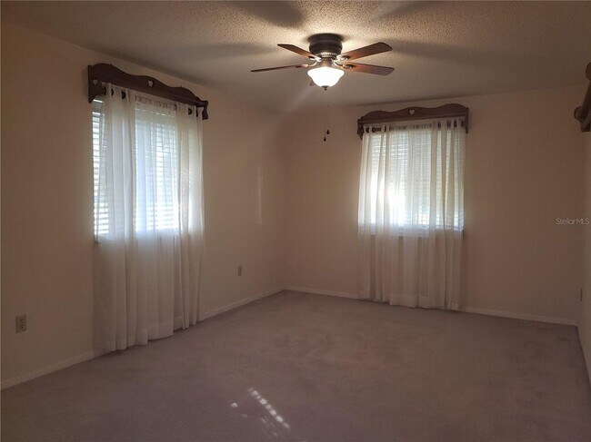 Building Photo - 10911 SW 86th Ct