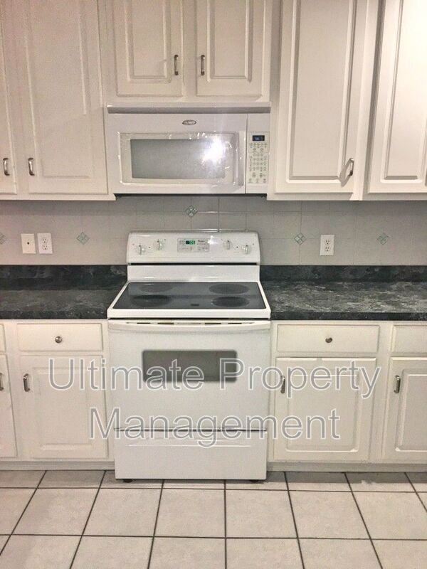 Building Photo - 105 Southern Magnolia Ct