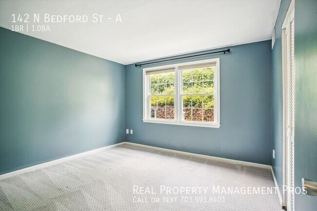 Building Photo - 142 N Bedford St