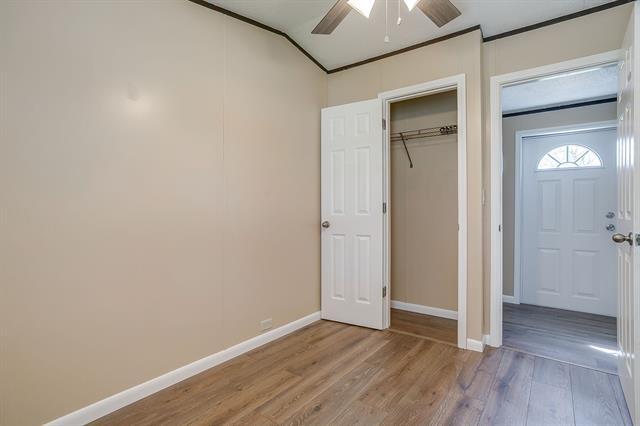 Building Photo - 1948 Lariat Ln