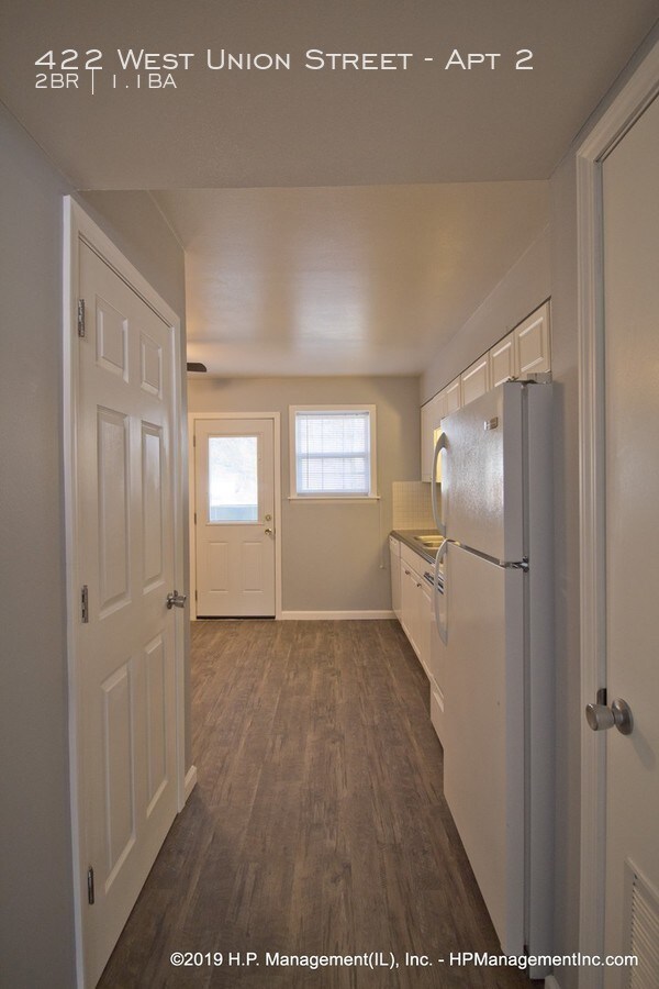 Building Photo - Woodcrest Two Bedroom First Floor