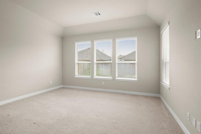 Building Photo - 17011 Westmoreland Promenade Pl