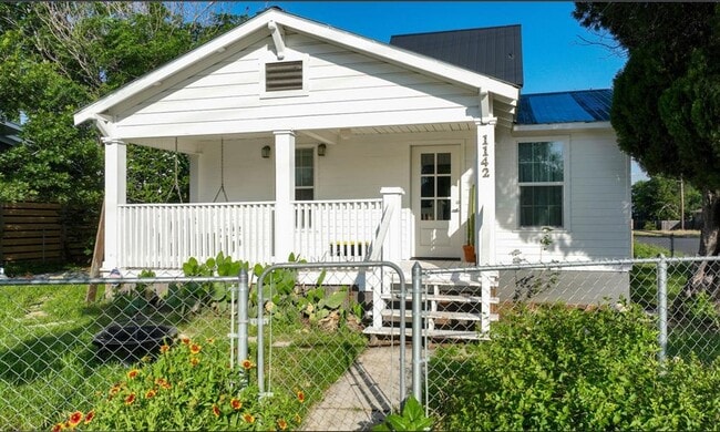Building Photo - 1142 Eastfield Ave