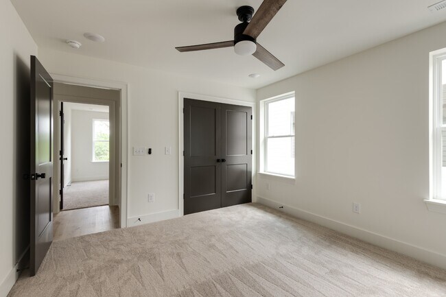 Building Photo - 3802 Syfert Ln