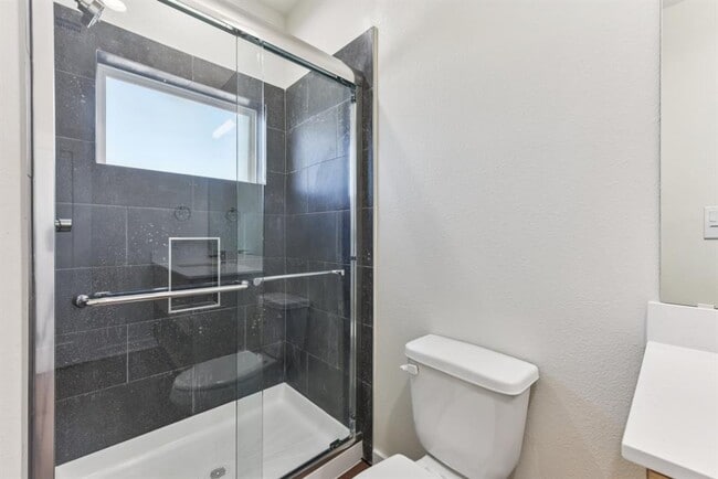 Building Photo - 17012 Marsh Wren Pass