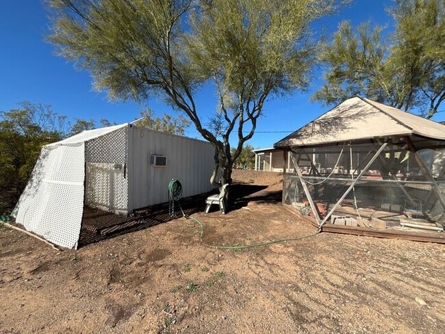 Building Photo - READY TO VIEW NOW! Adorable 3 Bed 2 Bath Home in New River NO HOA