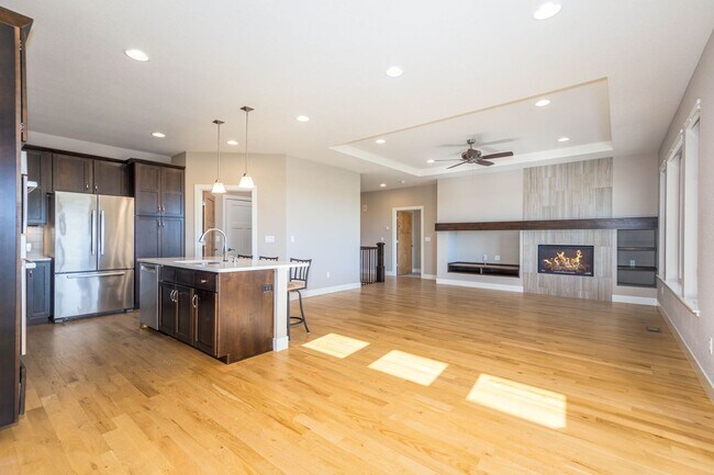 Building Photo - 6928 Summerwind Ct