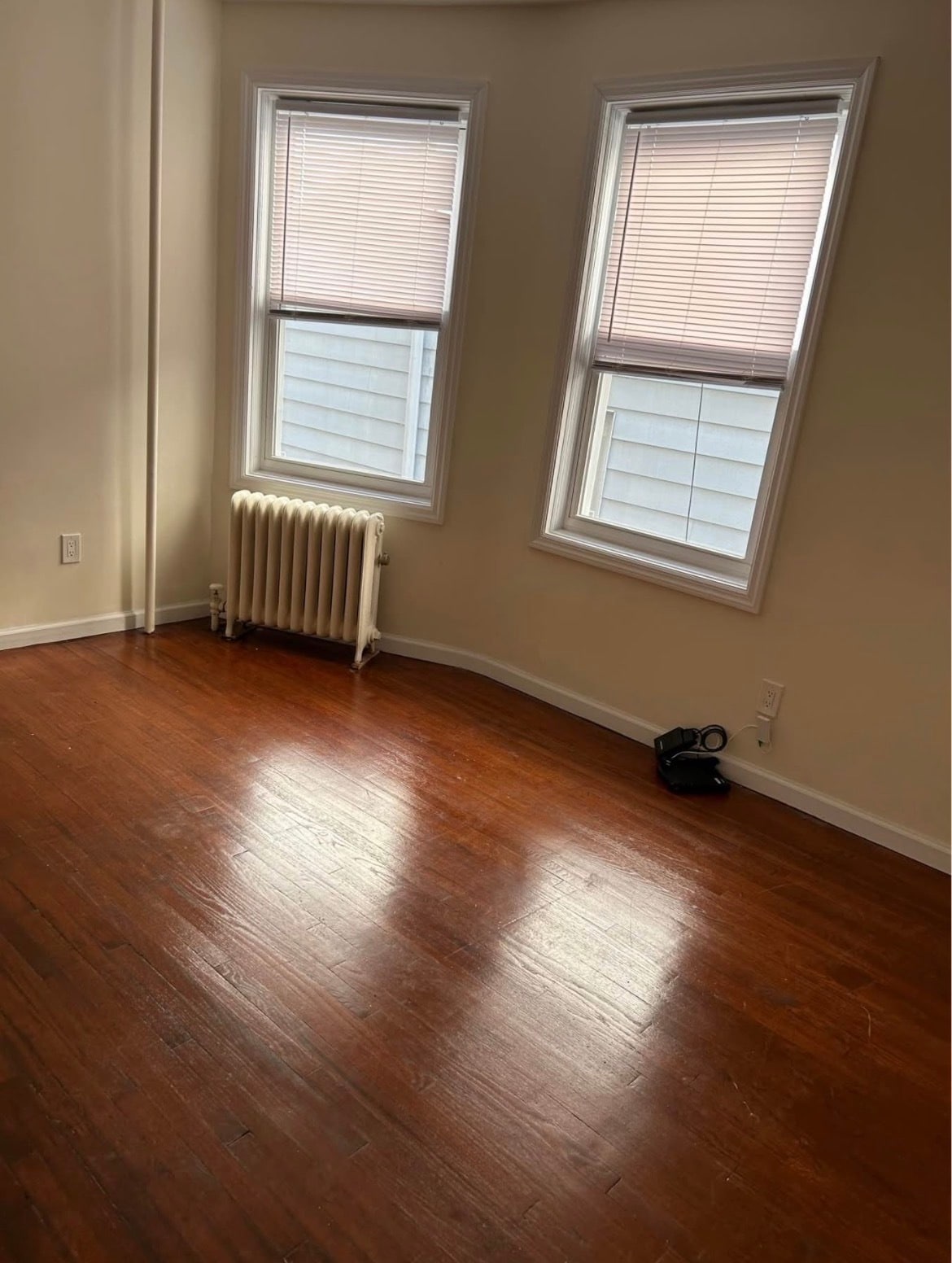 Building Photo - 11 William St