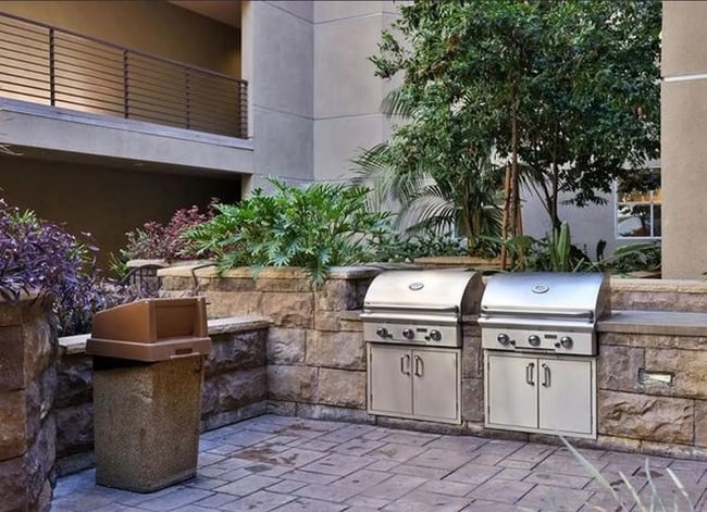 Building Photo - 1465 C St