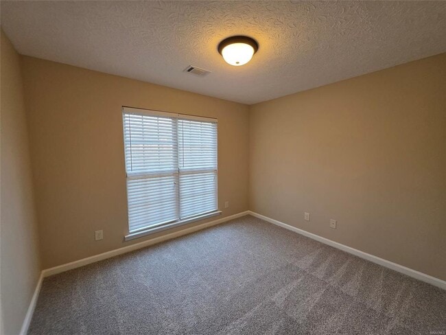 Building Photo - 6136 Old Post Lane