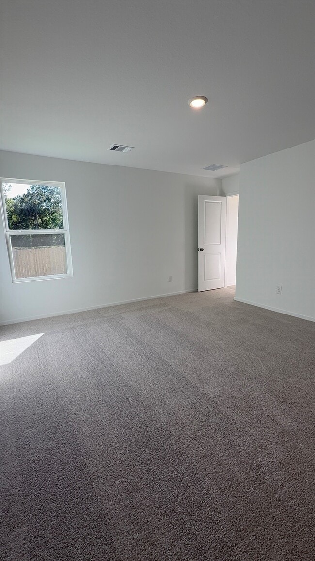 Building Photo - 331 Parkin Ct