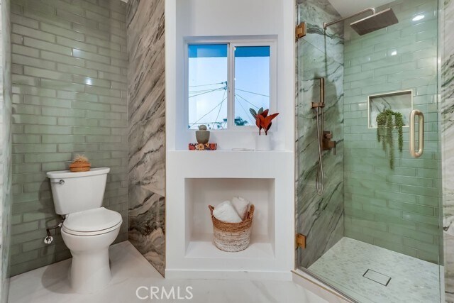 Building Photo - 4016 6th Ave