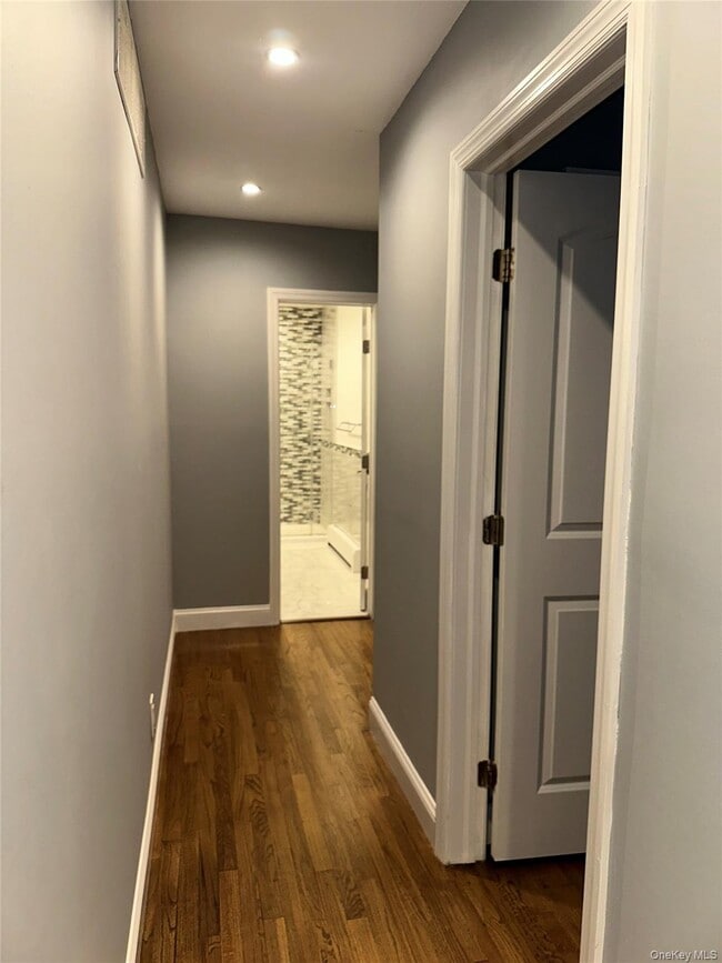 Building Photo - 280 Terry Rd