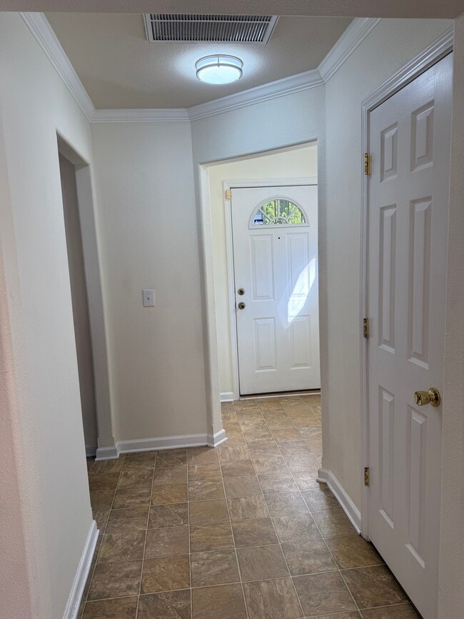 Building Photo - 2809 Fountaingrass Ln