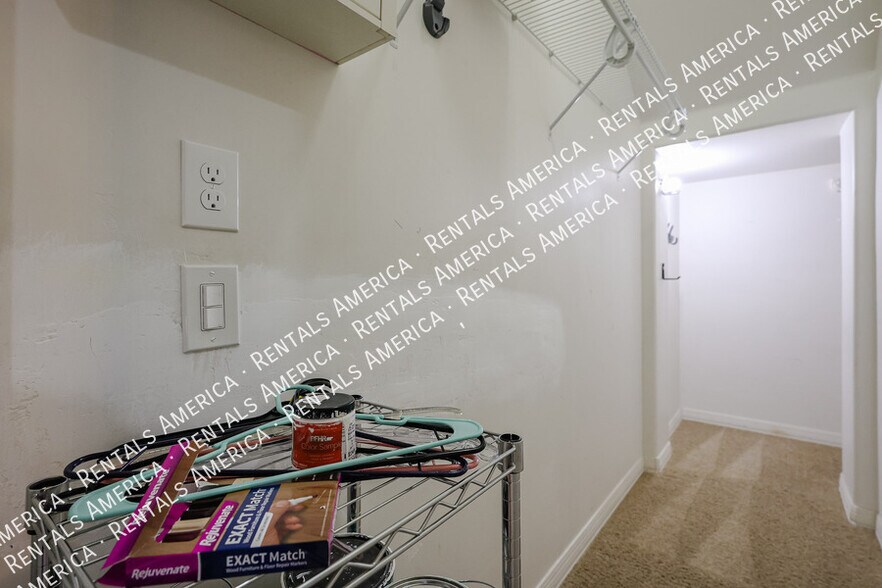 Building Photo - 21665 S 215th Pl