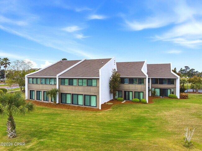 Building Photo - 4725 Bay Point Rd