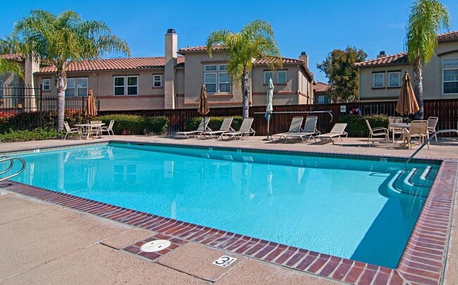 Building Photo - 6313 Avenida De Las Vistas