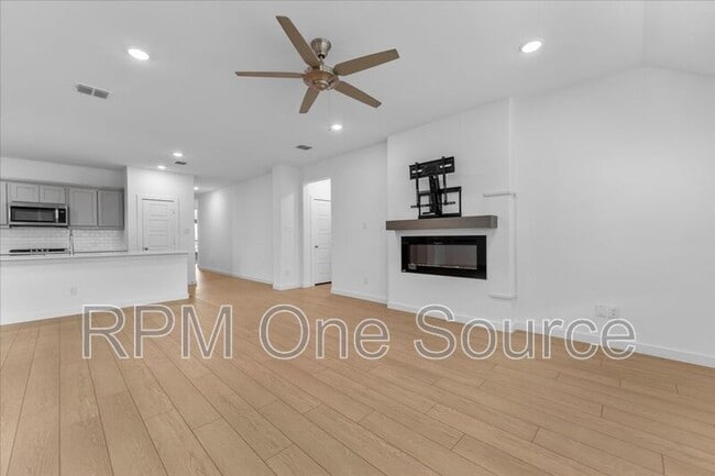 Building Photo - 3709 Palo Pinto Dr