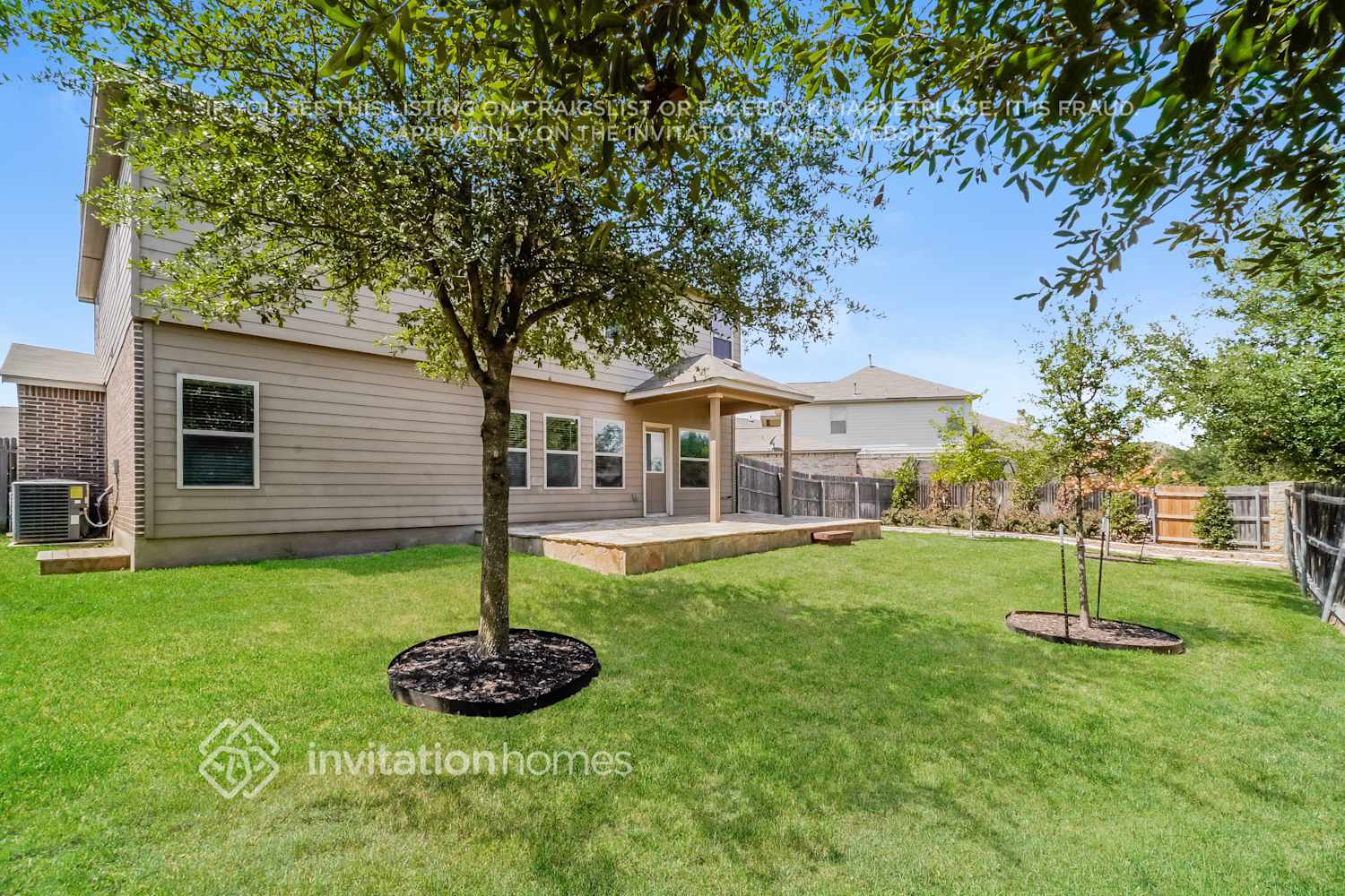 Building Photo - 1099 Pelican Pl