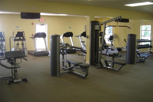 Building Photo - 5220 Brittany Dr S