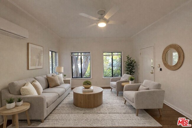 Building Photo - 840 Huntley Dr