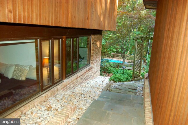 Building Photo - 9728 Swift Creek Ct
