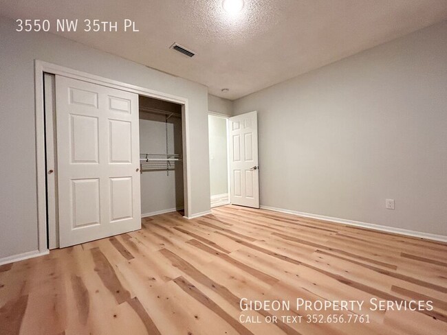 Building Photo - Spacious 4/3 with Flex Room in Shadowlawn ...