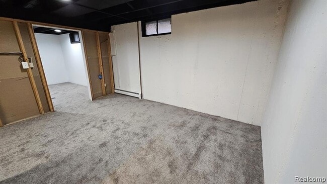 Building Photo - 629 N Vermont Ave