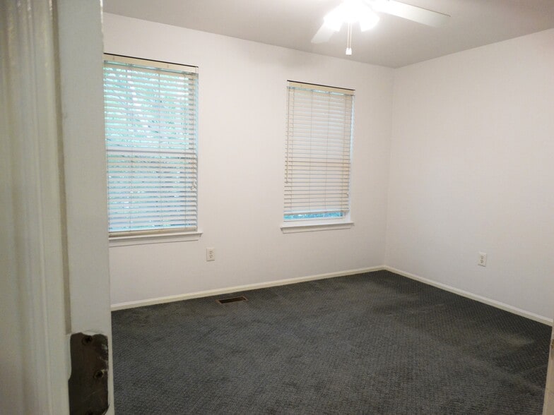 2FL bedroom - 2269 Nash Ct