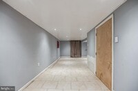 Building Photo - 530 N 58th St