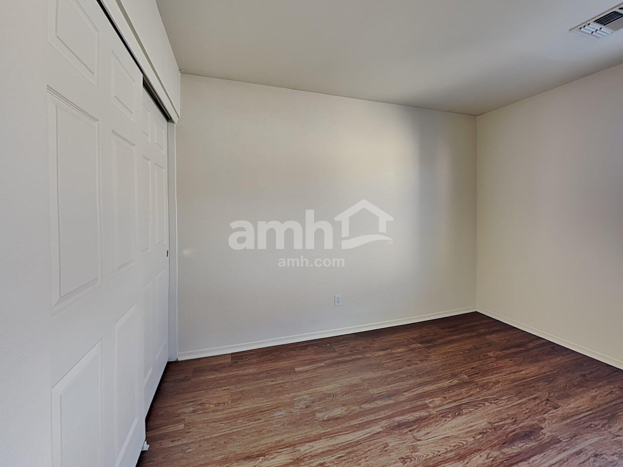 Building Photo - 9680 N 82nd Ln