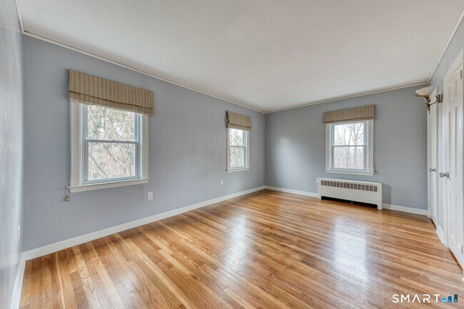 Building Photo - 23 Moulton Rd