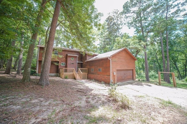 Primary Photo - 2020 Cynthia Dr