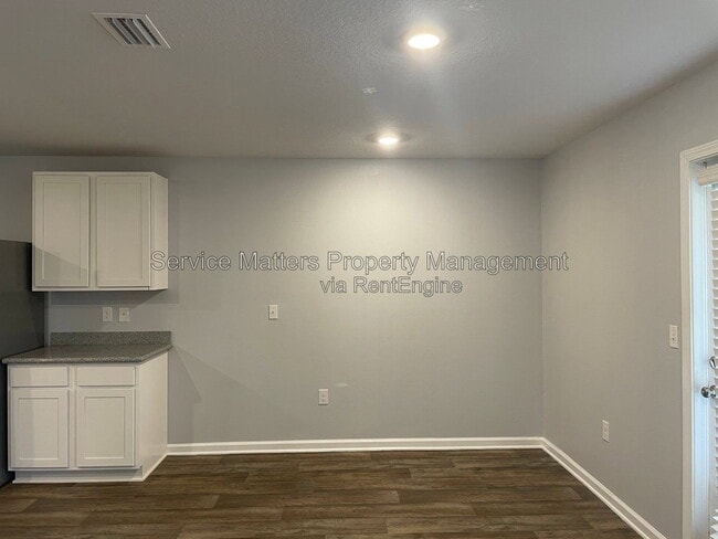 Building Photo - 5574 Galahad Trl